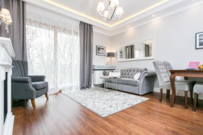  Executive 2-bedroom Apartment  Краков